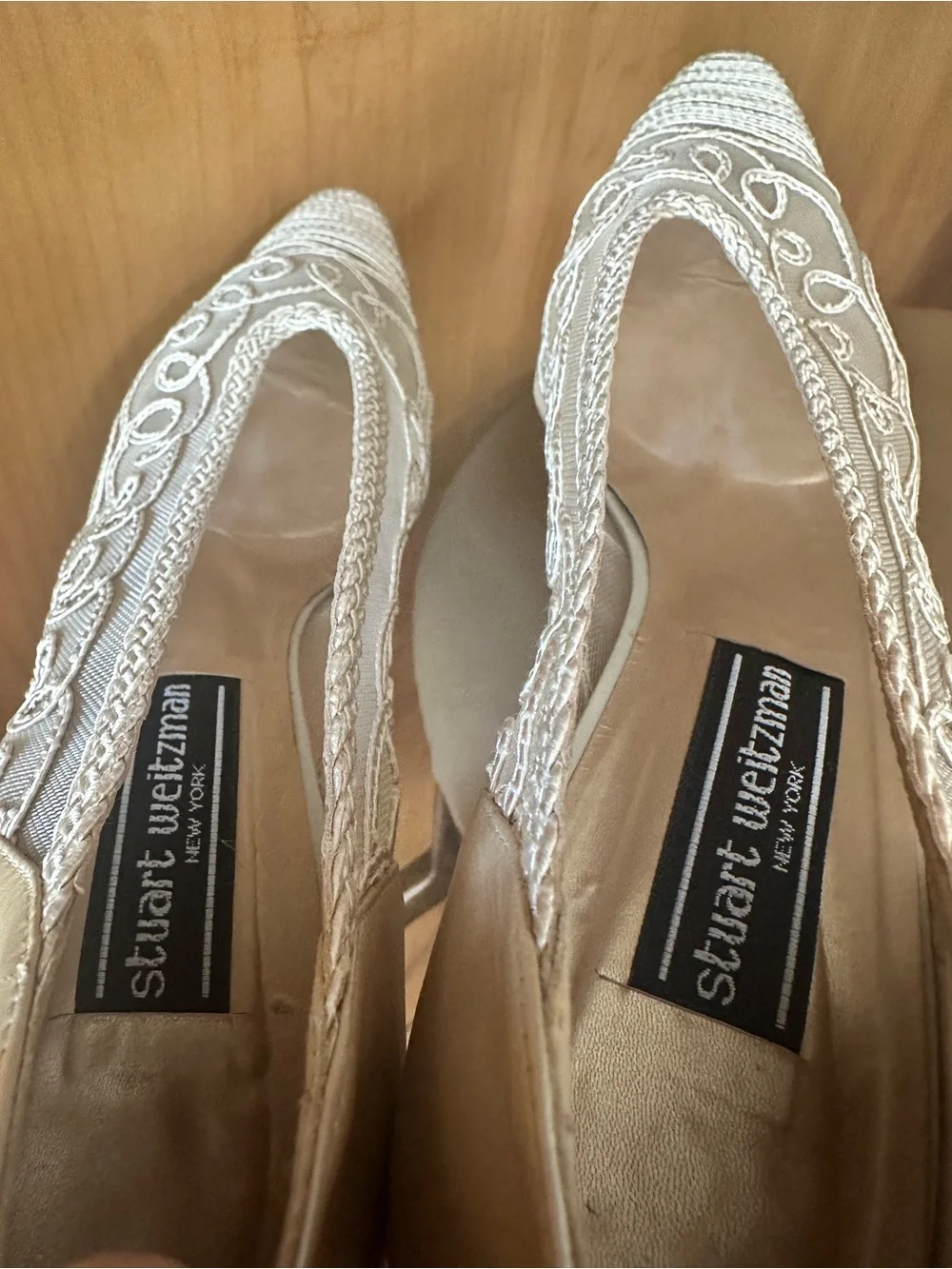 Vintage Stuart Weitzman Champagne Lace Mesh Mid-Heel Kitten Heel Pumps